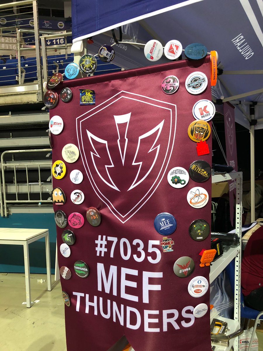 _ademboz's tweet photo. FRC İstanbul Regional Finalist Ödülü #7035 #MEFThunders #MEFTech #MEFtehayat @MEFK12TR @MEFThunders7035 #FIRSTpowerup #powerup #FIRST https://t.co/RMnxv5qPtV