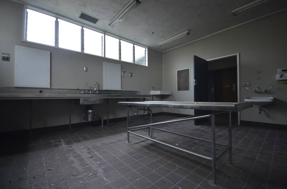 Urbex_adam's tweet image. morgue in a massive abandoned hospital