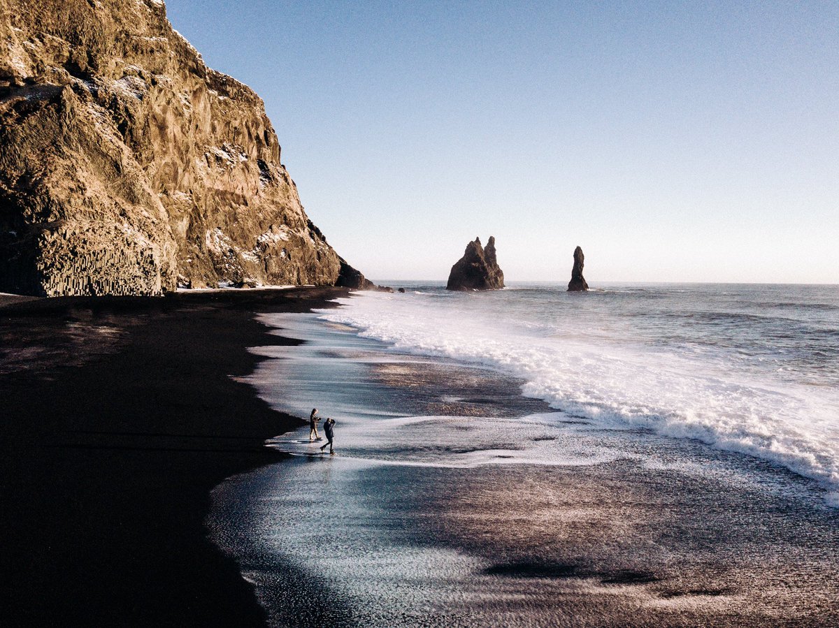 jonathanbertin's tweet photo. Je vous souhaite à tous d'aller en Islande au moins une fois dans votre vie. J'ai pu y faire un road trip et photographier ce pays incroyable, j'en ai pris plein les yeux... 🇮🇸✨

📲 ig: jonathanbertin https://t.co/L8MTmfJGlK