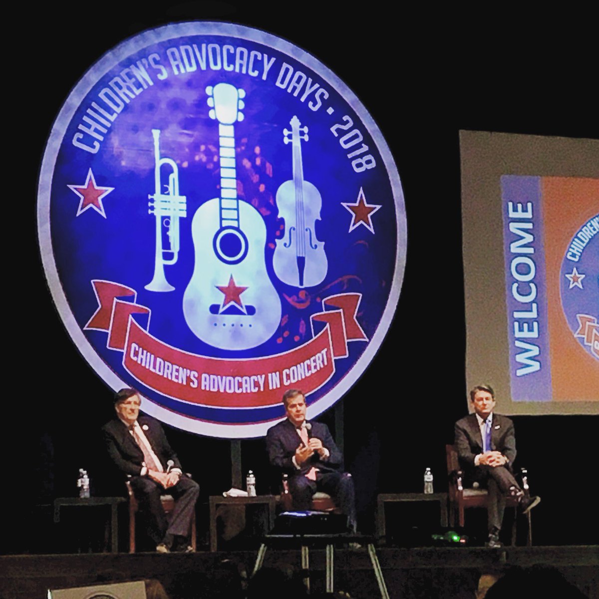 sesmith84's tweet photo. It was awesome to hear @craigfitzhugh and  @KarlFDean speak today at @tccy Child Advocacy Days! Thank you both for sharing your plans to help and protect TN’s children! #CAD2018 #TCCY https://t.co/Qzl2gR7nXO