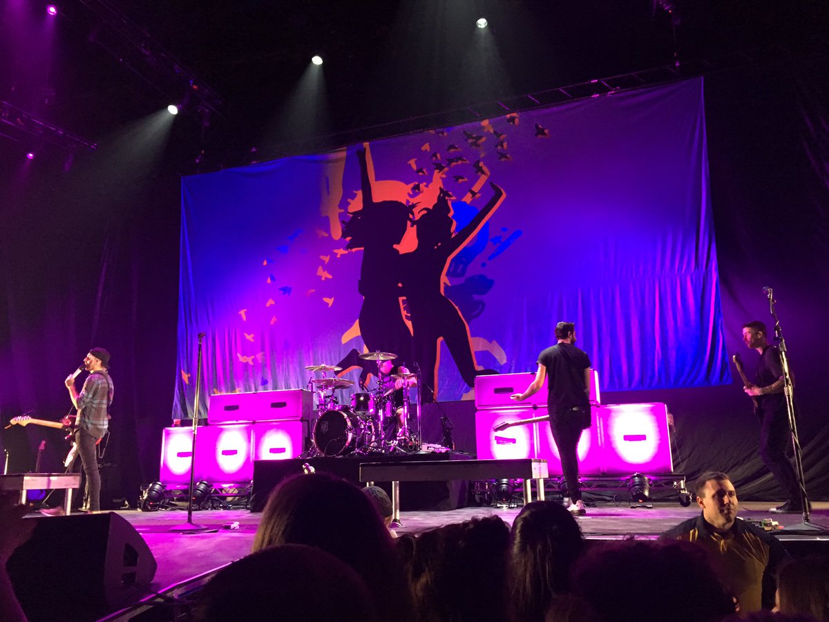 ohcalamitynet's tweet photo. Bless these SWIR shows. Thank you so much for bringing the album back to life @AllTimeLow! 💛 https://t.co/2O6352I0G1