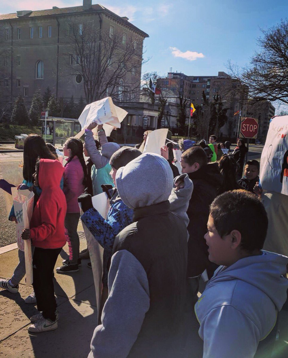 kelly white tweet media