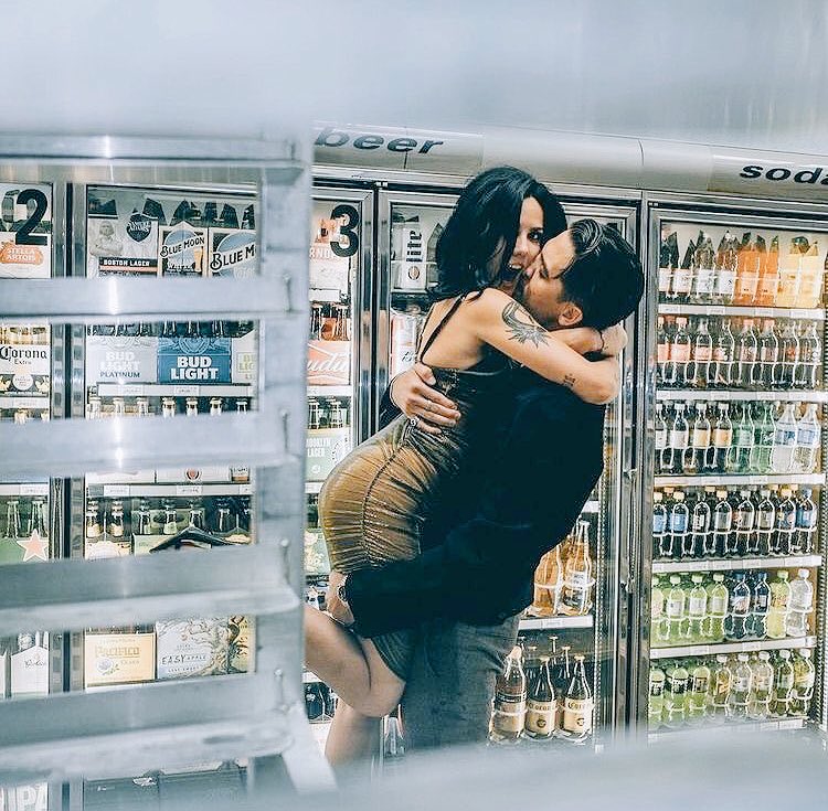 charlhansen's tweet photo. « we got that love, the crazy kind.» https://t.co/z19ODMUHMw