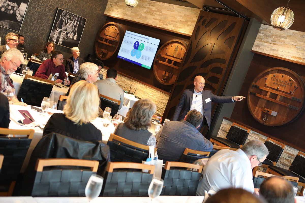 dexterchaney's tweet photo. It was great to see so many Spectrum customers last night at our first Digital Contractor Roadshow in Seattle! We hope to see you at one of our next events, register here: https://t.co/dQZN2dqe2K #digitalcontractor2018 https://t.co/qAymUyMdAG