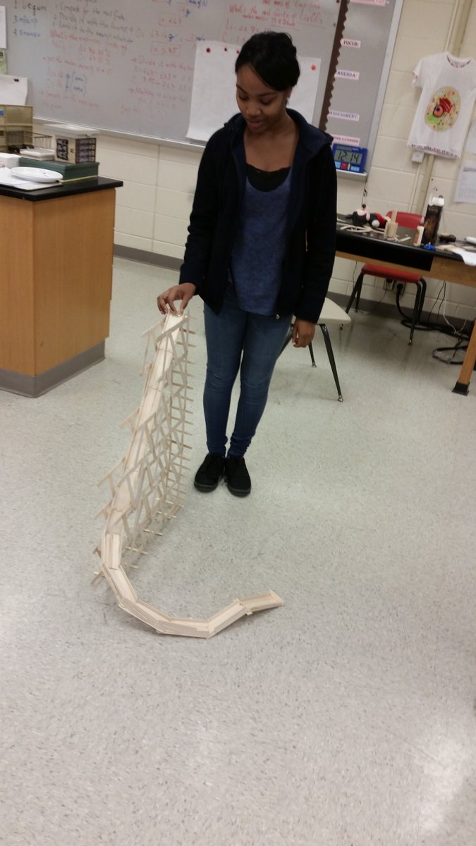 JcabildoL's tweet photo. STEM related activities in Physics. Which  roller coaster  design produce the highest  velocity https://t.co/gsDeX2He6x
