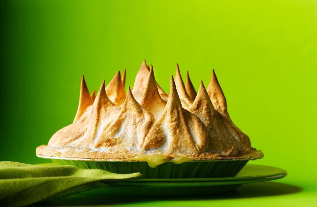 BradshawStudio's tweet photo. An oldie but a goodie......Happy Pi day! #yummyfood #foodie #delicious #happy #PiDay #piday #lemon #lemonmeringue https://t.co/Qyys4rzkrE