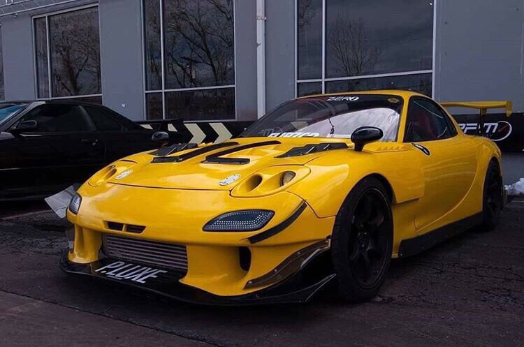 TurbologyLLC's tweet photo. Wankel Wednesday: I really love @regimentzero_fd3s car. The want for an FD is so real! Pic: @TheAngryPaw
•
#turbology #regimentzero #mazdarx7 #mazda #fd3s #rx7 #13brew #13b #wankel #rotary #turbo #brap https://t.co/hsAuEh3ZnB