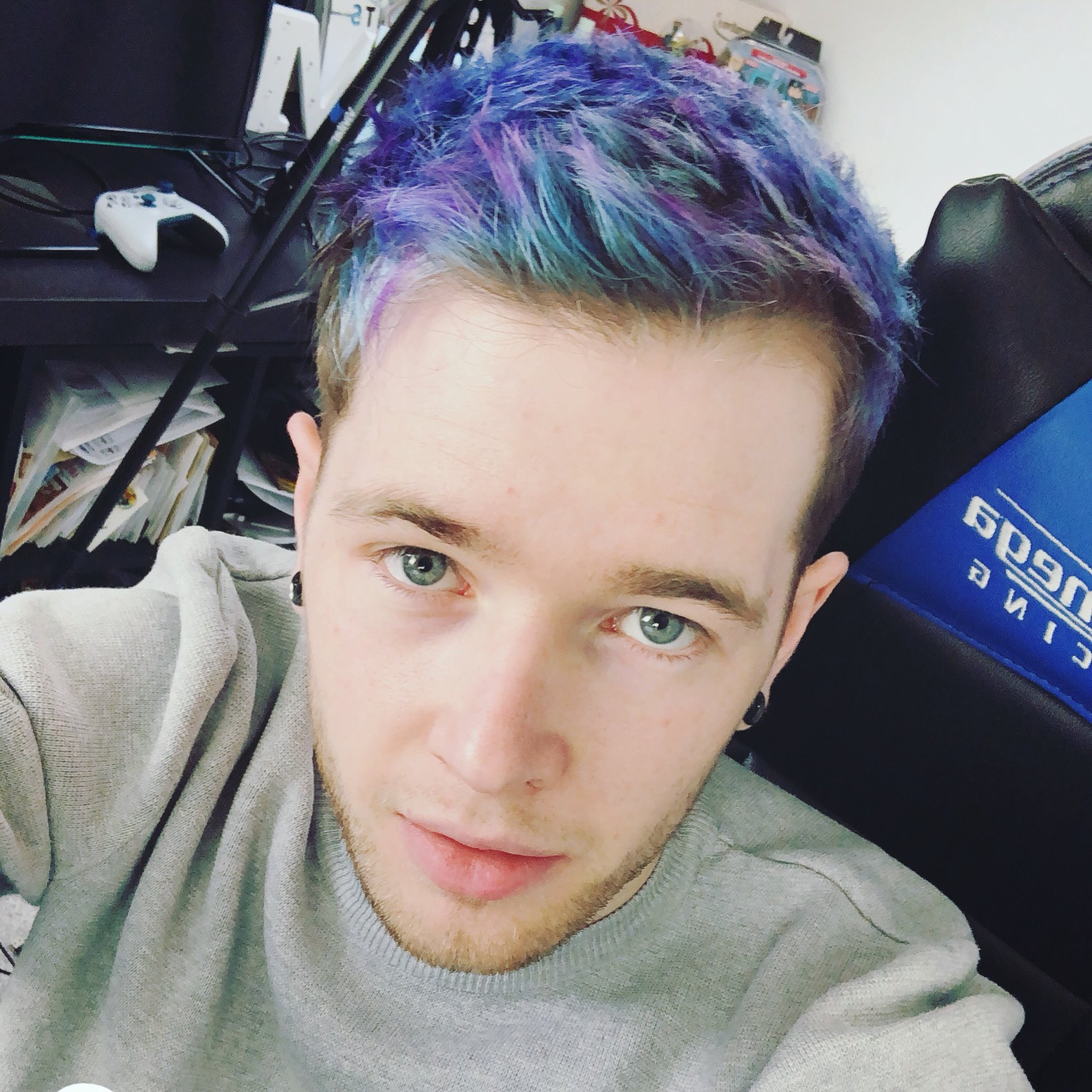 DanTDM 💎 on Twitter: "Think I nailed the galaxy hair this.