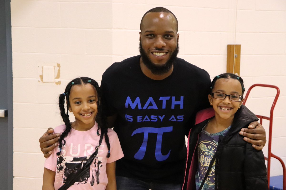 MsDavisMath17's tweet image. More of our #mathnight fun at @ParklawnFCPS