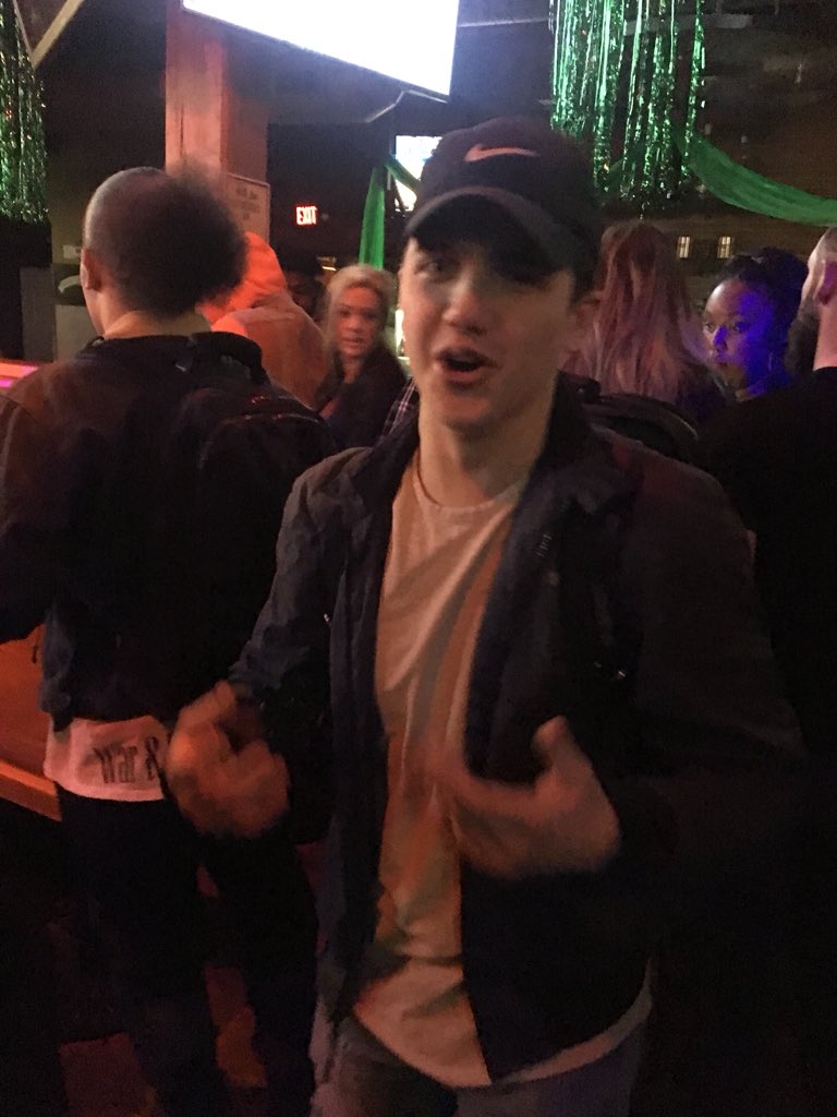 Walk Off Hits tweet media