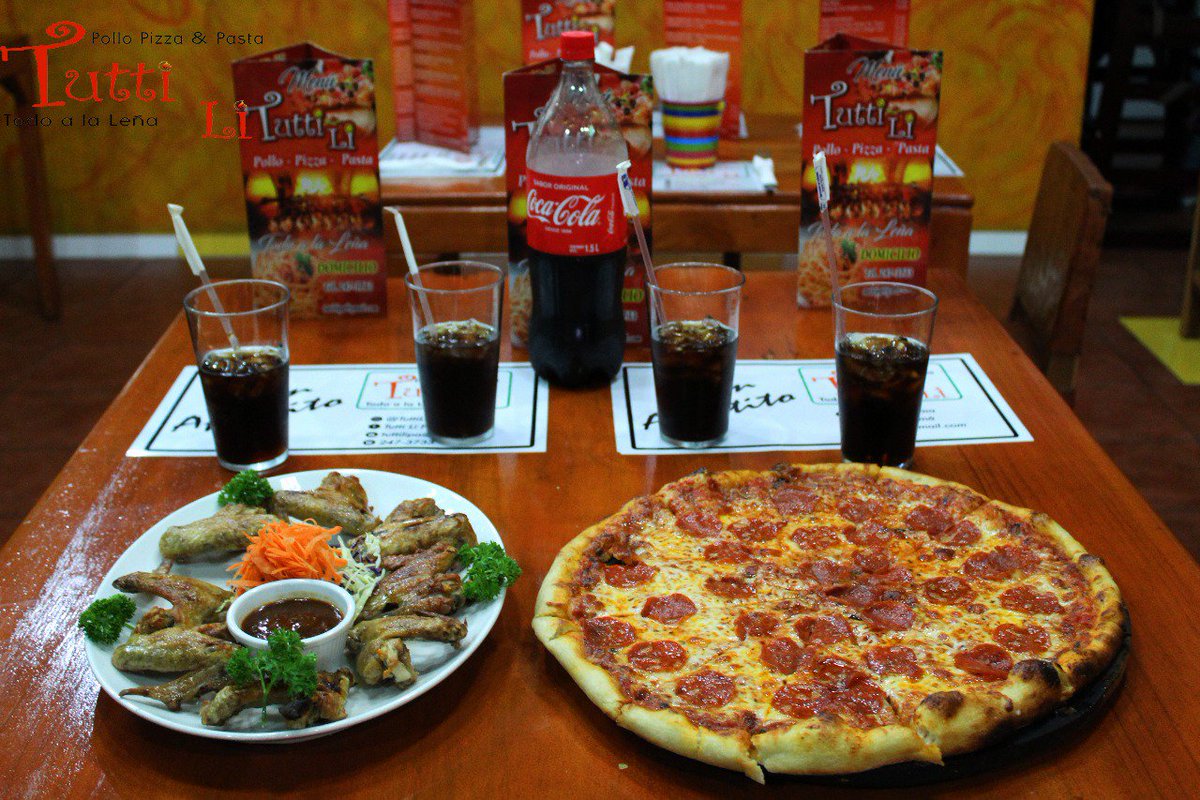 Tuttilipa's tweet photo. Ni Leo Messi del Barca se resiste a una #Pizza De @Tuttilipa Lo mejor en Panama Oeste #Arraijan &amp; #LaChorrera https://t.co/iRBvTgTSLg