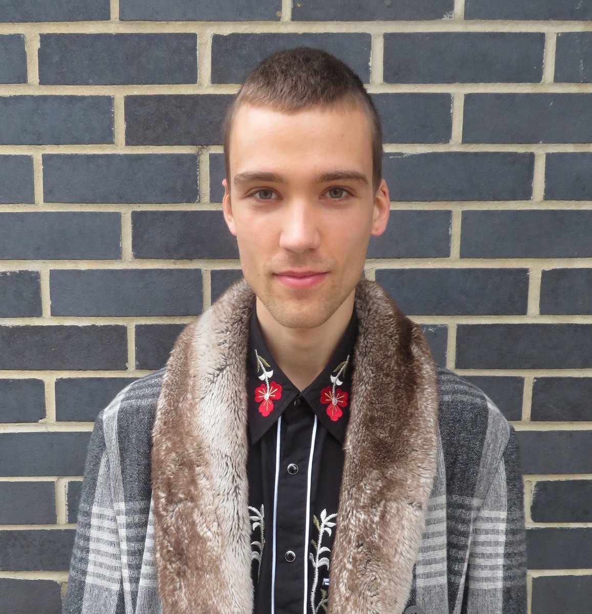 stephenmahoneym's tweet photo. My picture, Marc Luloh, Spanish male model, from PRM Agency London SE12NE #onetowatch #cocacola #worldwide #campaign #balenciaga #farfetch  #tessuti #AW18 #model #modelpost #modeldaily #fashion #fashionpost #fashiondaily @marcluloh @prm_agency @farfetch @josefarfetch @balenciaga https://t.co/usGtXZaAGZ