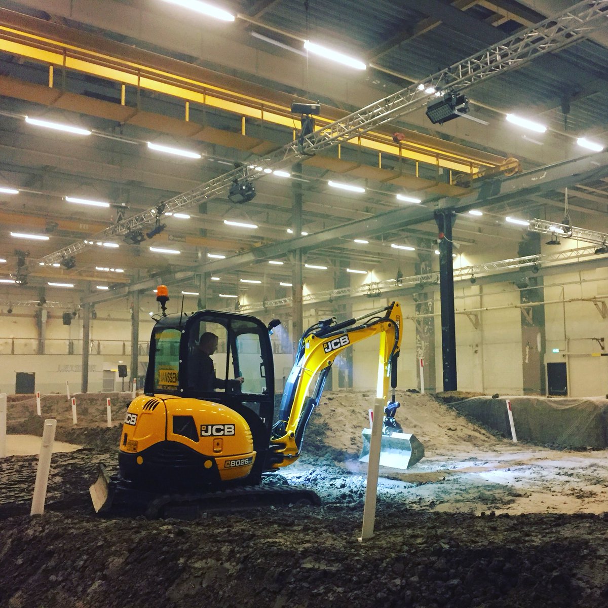 Productie Faster&amp;Louder gestart #supermoto #eventproductions #klokgebouw