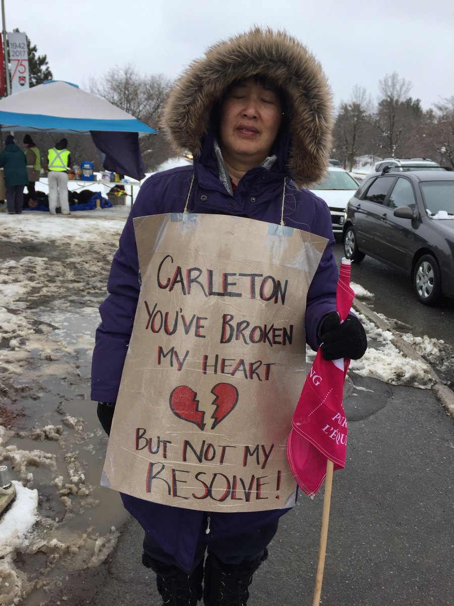 justessb's tweet image. Scenes from the #carletonstrike - you’ve broken our hearts but not our resolve. Back to the table, #carletonuniversity !