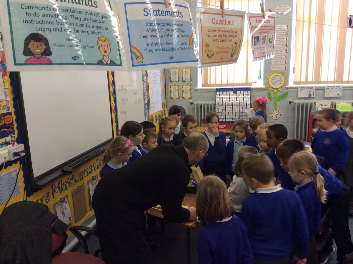 Wheeler_PS's tweet image. Carpentry master class with Mr Williams this afternoon! Thames had a great time! #schoolcommunity #DTproject