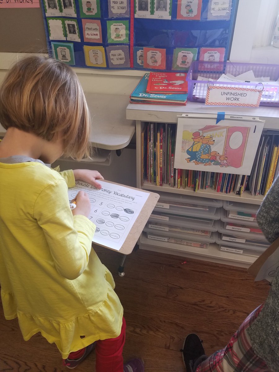 FirstInRoom219's tweet photo. Practicing what we know of our new vocab and how we can read an illustration as text during a Close Reading Gallery Walk today #TroubleWithMoney #SpendEarnSave https://t.co/NPJJBBk2qb