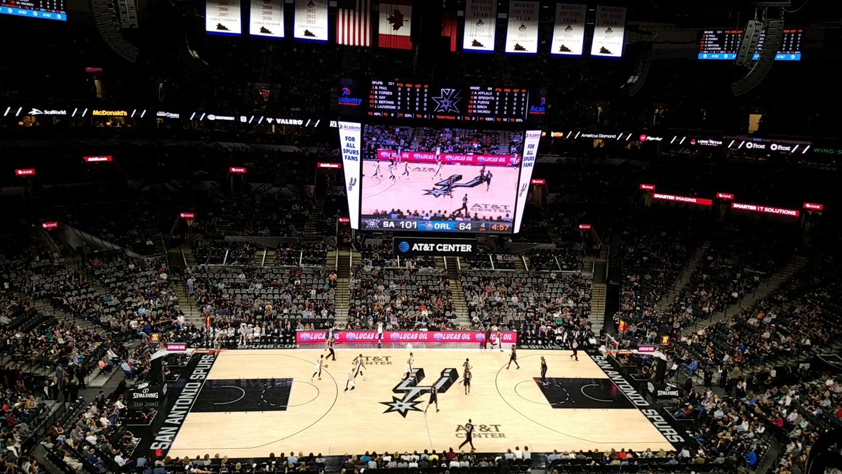TravelerStadium's tweet photo. Spurs game!! #mystadiumtravels #sports #Basketball #nba #Spurs #GoSpursGo #RiverCity #sanantonio #sanantoniotx #sanantoniospurs #spursnation #blackandsilver #coys #coyote #spurswin #SpursFamily #texassports #stadiumview #Views #stadiumpics #travel #stadiumtraveler #instagame https://t.co/f8lDv4iMlj