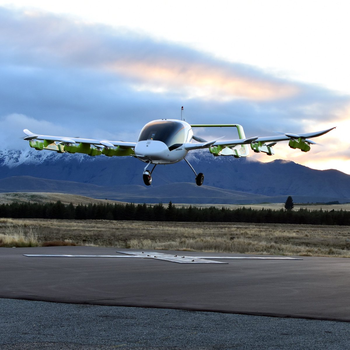 WiskAero's tweet photo. Share Cora’s journey from prototype to everyday air taxi on instagram. #meetcora
https://t.co/HlPSpvKX16 https://t.co/TJTK2uk1PL