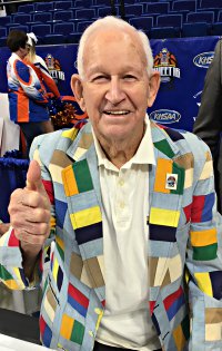 MikeFieldsKY's tweet image. Great to see Bobby Flynn back in Rupp Arena for the Sweet 16 tonight. It&apos;s not a state tournament without Bobby &amp;amp; his trademark sports coat making an appearance.