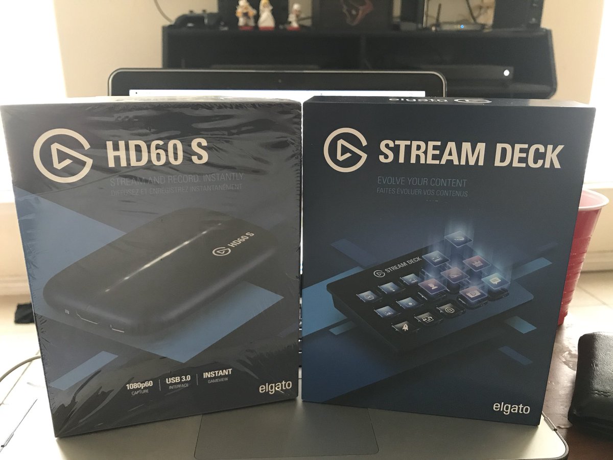 THEGR8ONE713's tweet photo. The hype is real.... Look at what was just delivered @elgatogaming #upgrade #betterstream #greenscreenwillbeheretomorrow https://t.co/nkgmgjkxuW
