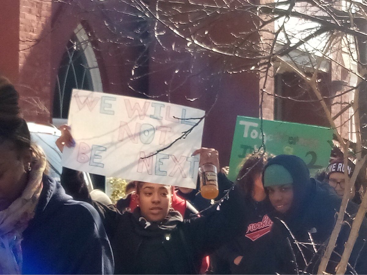 Ms_Casella's tweet photo. In this deeply sad moment I found a moment of pride. Today my students @metscharterjc were part of a movement, one which seeks to end gun violence and make our children feel safer in their schools and communities. #nationalschoolwalkout #WeStandWithParkland https://t.co/mIj8TNDNJR