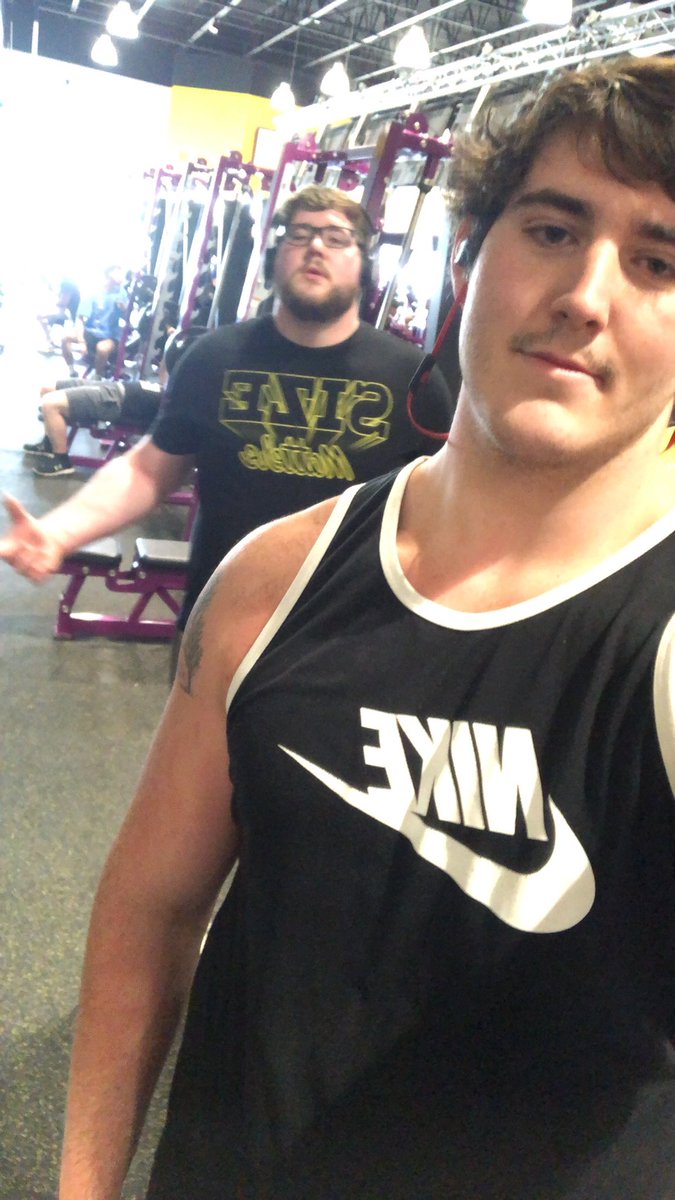 jhend70's tweet photo. The two towers of power💪😈 https://t.co/7sR5xbrycY