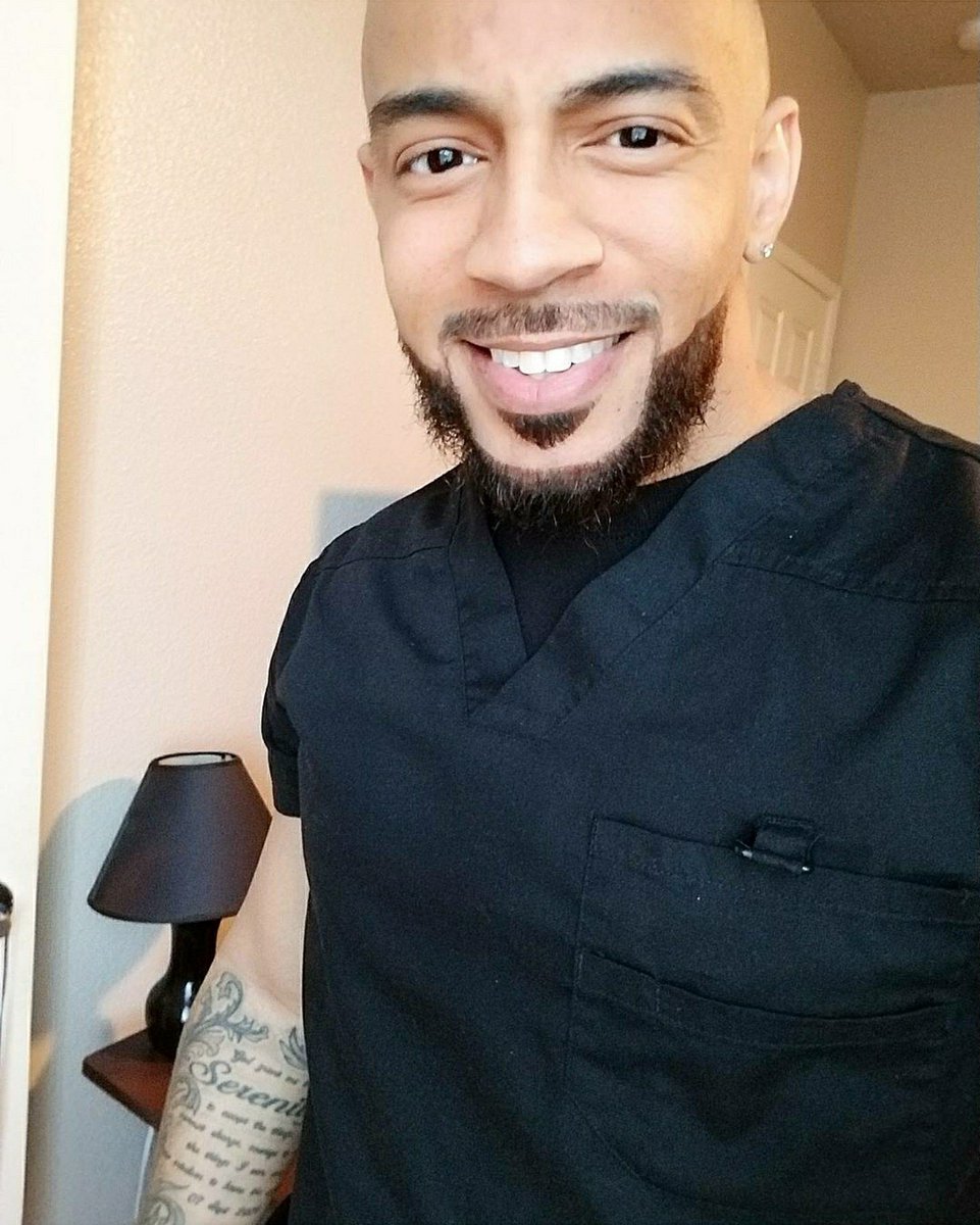 FamousCEO's tweet photo. #FinePeopleFromLA 😏 https://t.co/zvTWA2JKxK