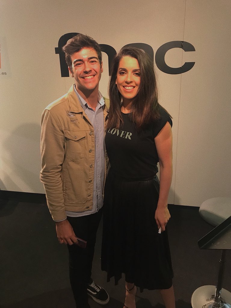 bjgruiz's tweet photo. Ojalá todo el mundo sintiera la música como tú @RuthLorenzo ♥️ https://t.co/TvZNX3wSDj