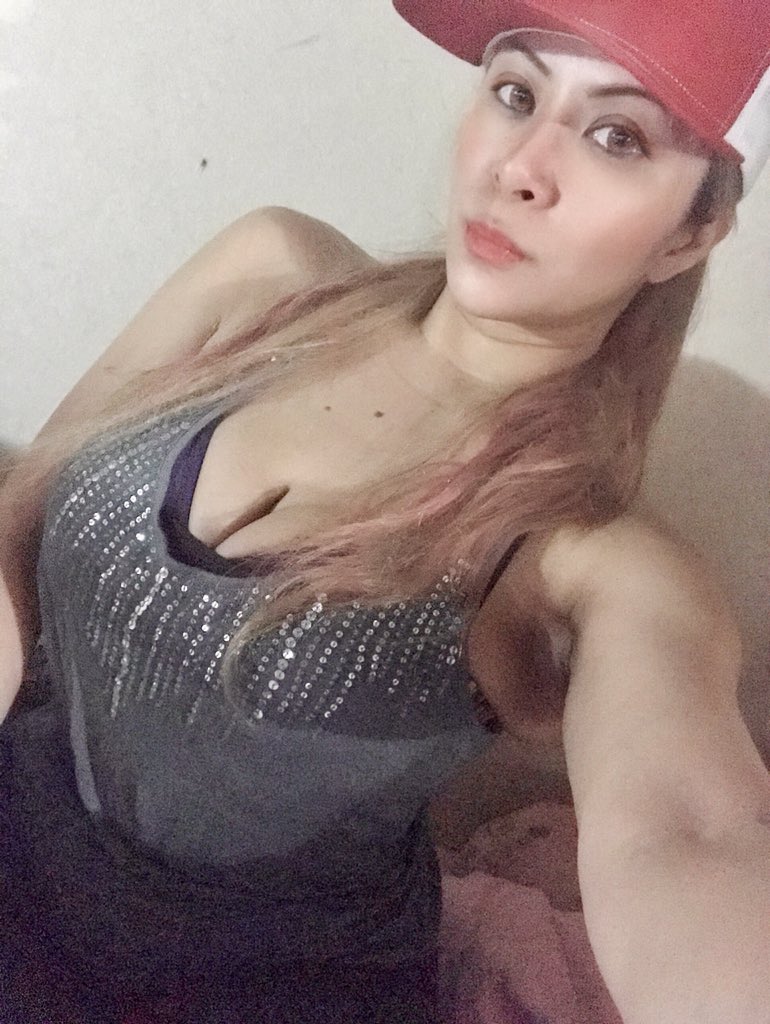 queen_chesca39's tweet photo. Spending my White Day at this bar with my date.. ๐
#WhiteDay #SingleNoProblem #NoSWordNoProblem #GoToGym #WeightLift #FitnessAddict #NoPainNoGain #TrainHarder #WorkOut #FitnessMotivation #Fitspo #GetFit #GoalSetting #YouCanDoIt #FitnessGoals #TrainHard #NoExcuses #Forward.. https://t.co/4LT6H9O1yH