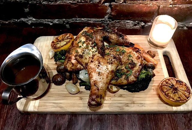 VintageWineBar1's tweet image. Chicken level up!! #rusticcooking #chickendishes #chicken #winnerwinnerchickendinner #gourmet ift.tt/2p9jQMQ