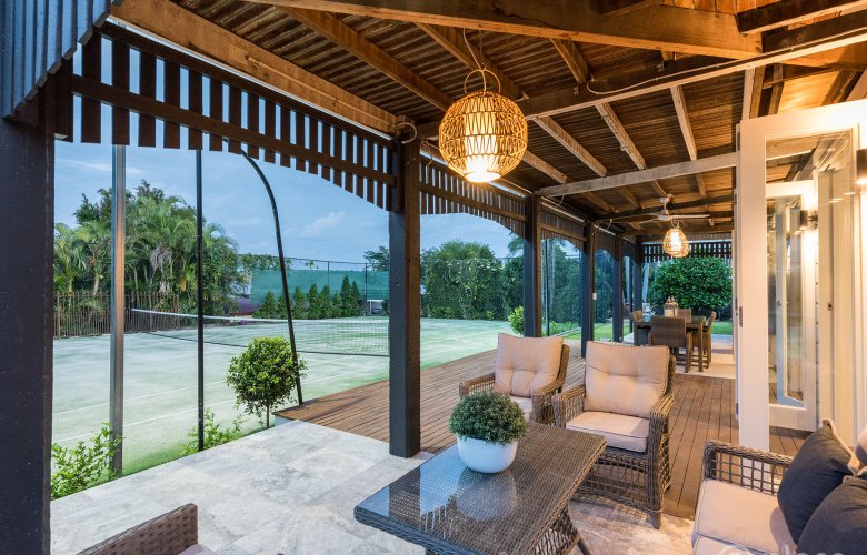 ReconDaily's tweet image. #Davaar: Grand 1912 #Queensland home in iconic inner-city estate, set on 1,215sqm (approx) of landscaped grounds just 4km from #BrisbaneCBD. 
See more: bit.ly/2FGWKDu
#forsale #Coorparoo #historichome #JamesCurtain #WarrenWalsh @PlaceBulimba @PlaceEA