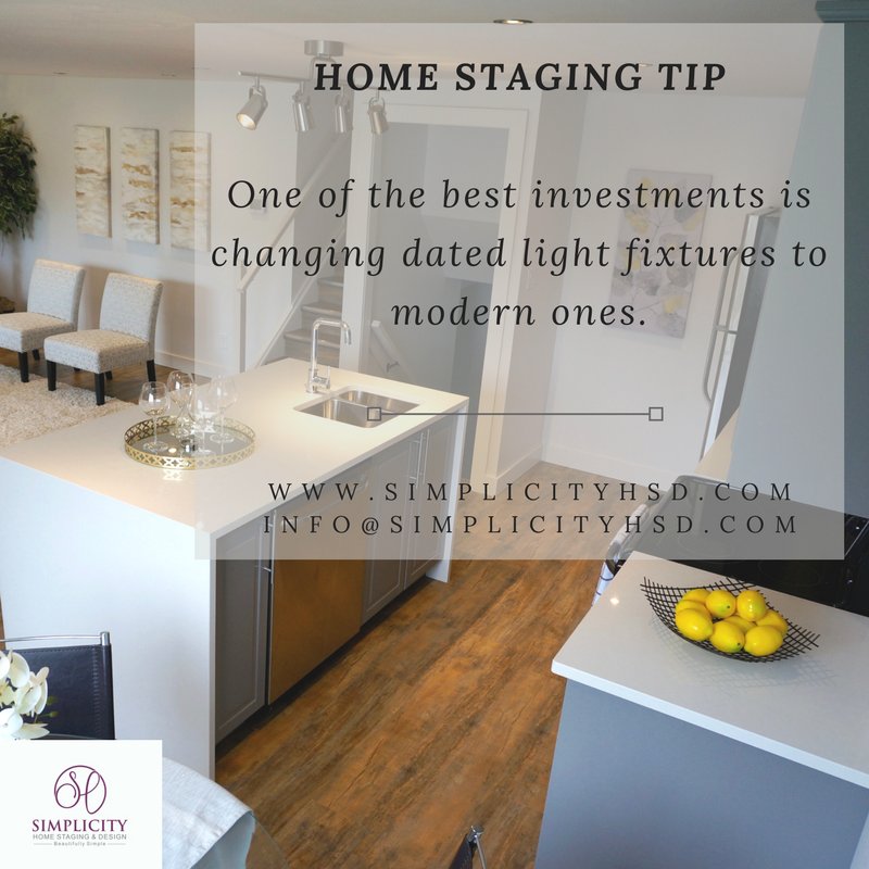 Simplicity_HSD's tweet image. Light fixtures matter. #StagingTip