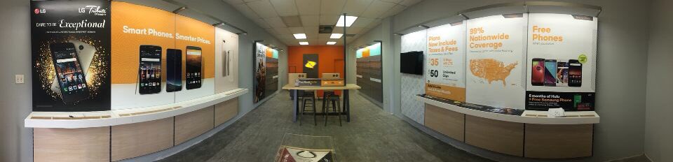 xtreme_cellular's tweet photo. Xtreme cellular 4.0 in Long Beach rady for business @Desiree_spg @zte_ben @Alicia_SPG @vipcaseyf @DennisDesmith @KeilaSpg @MYP81 @prailpcs https://t.co/wMvWaf4P0x