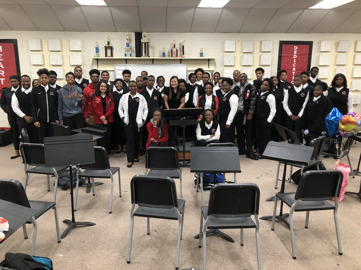 lizkohTV's tweet image. I had a blast listening to the Baker High Symphonic Band yesterday. Talk about talent! These kids are awesome. So awesome that they’ve been invited to play at Carnegie Hall. But they need donations to get there! Help these kids by making a donation HERE: bit.ly/2p6YhLU