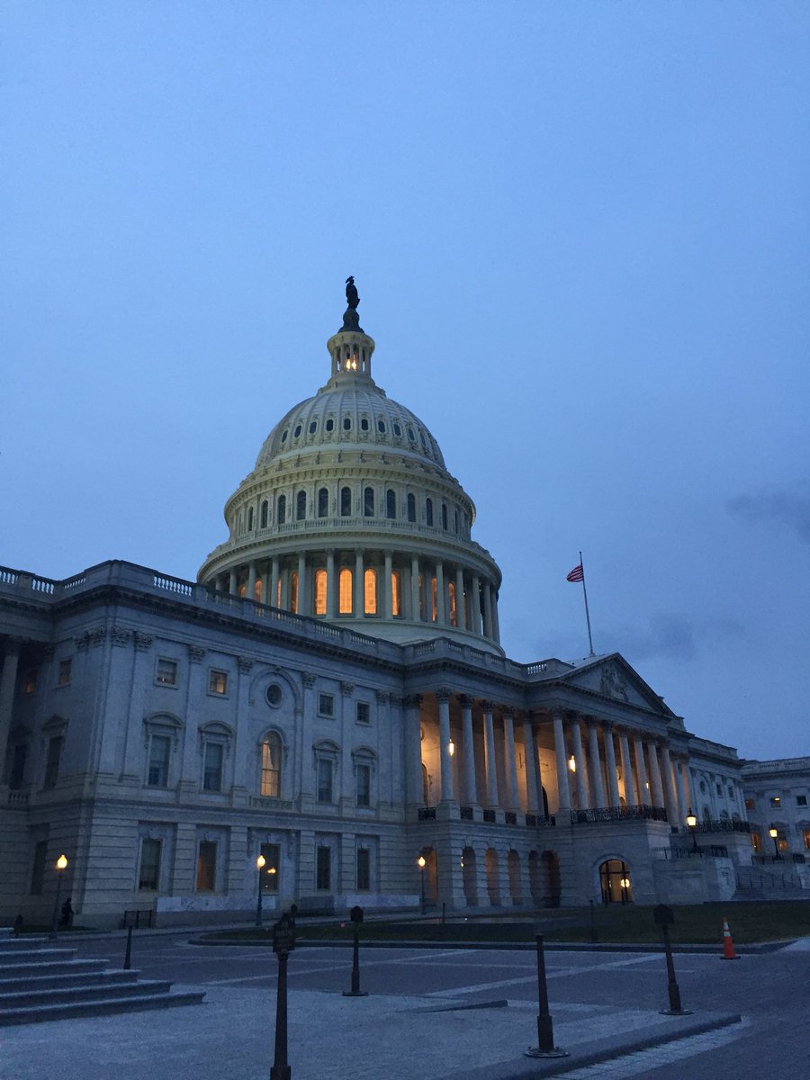 Been a great day advocating for @LUNGFORCE <a href="/LungAssociation/">American Lung Association</a> -  thanks to @rhg2335 + <a href="/WhetstineLab/">Whetstine Lab</a> for joining us! #NIH funding #healthcare
