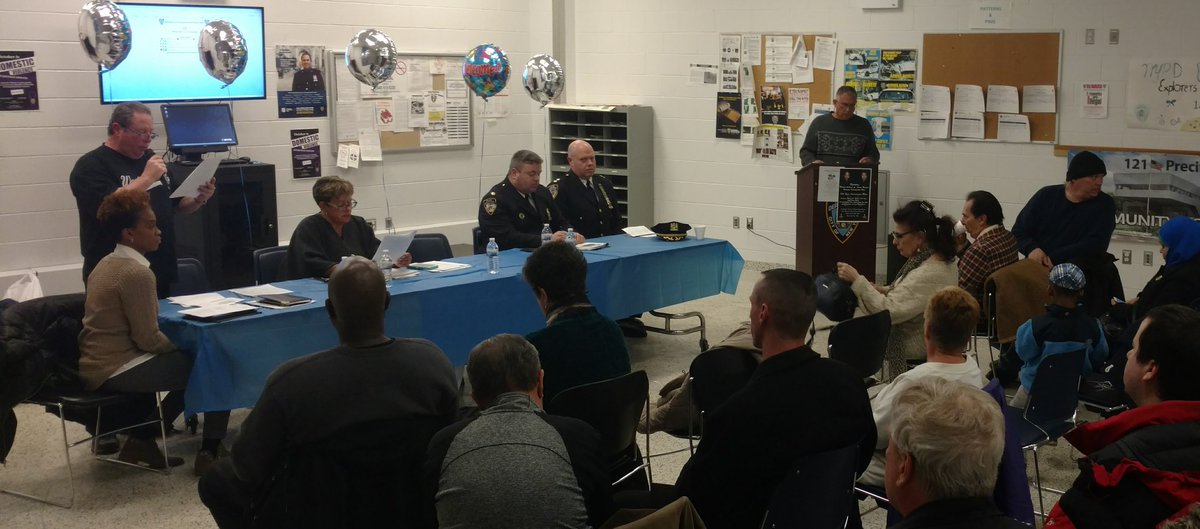 motty58's tweet photo. Now at the @NYPD121Pct community council meeting, with special guest @NYPDstatenIslnd Chief Corey talking about #NeighborhoodPolicing #NCO https://t.co/Fxb3HtQttx