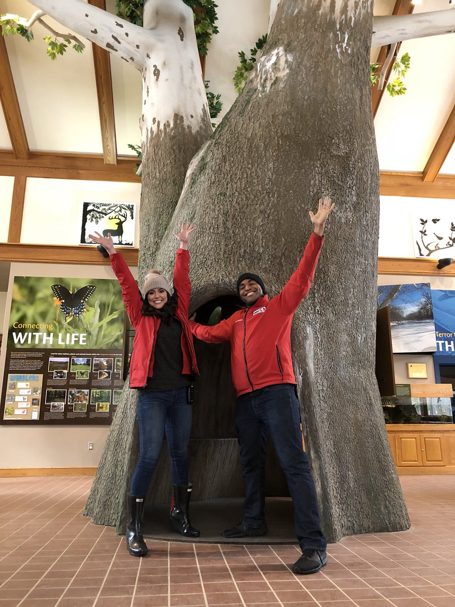 NBCMonica's tweet image. A very cold but very fun day at #HighbanksMetroPark...stories to come#NBC4Today  #BeTheTree 😂🌲🌳 @Matt_NBC4
