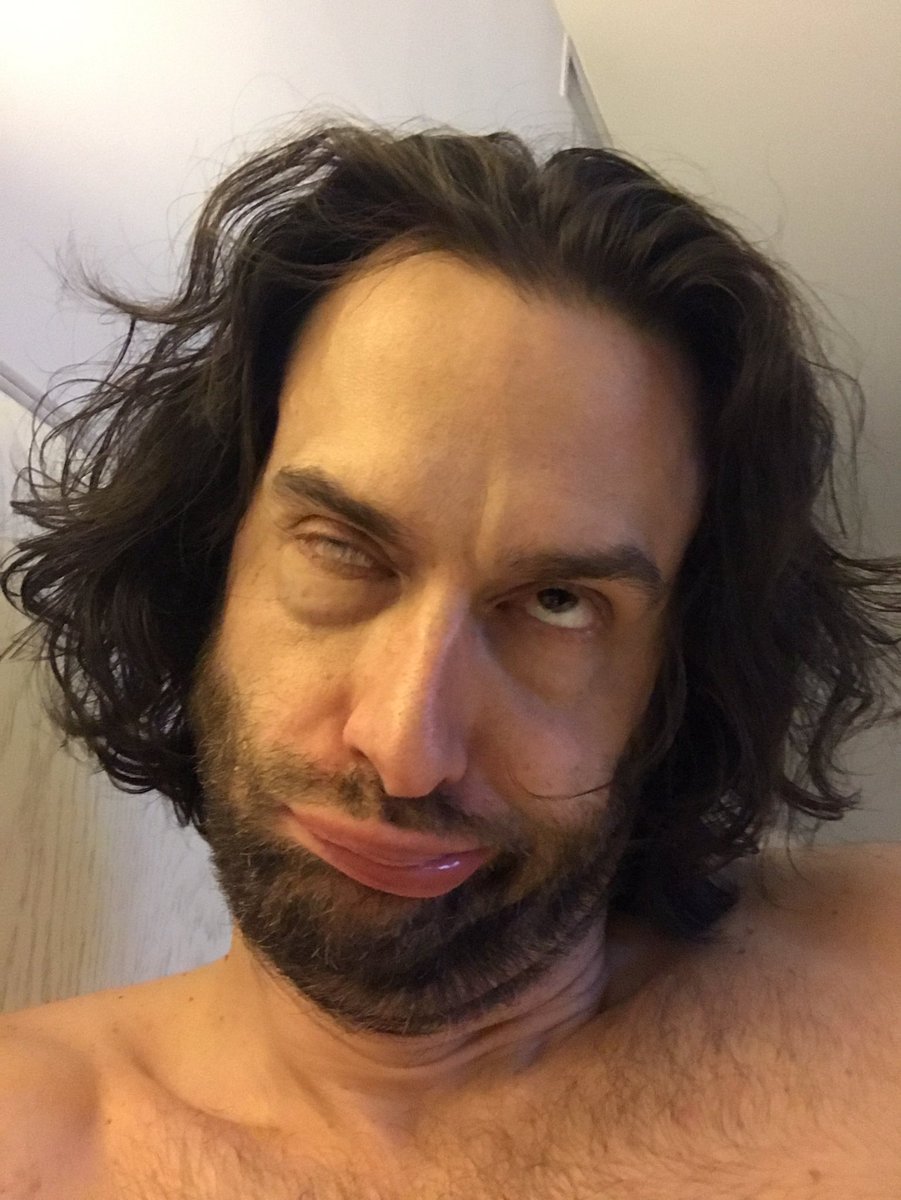 sinisin666's tweet photo. @tomsegura @ChristinaP @chrisdelia
Can we get this man on the podcast? #yourMomsHousePodcast #machineswithin #lunginfectionintrument https://t.co/n5clo68ogY