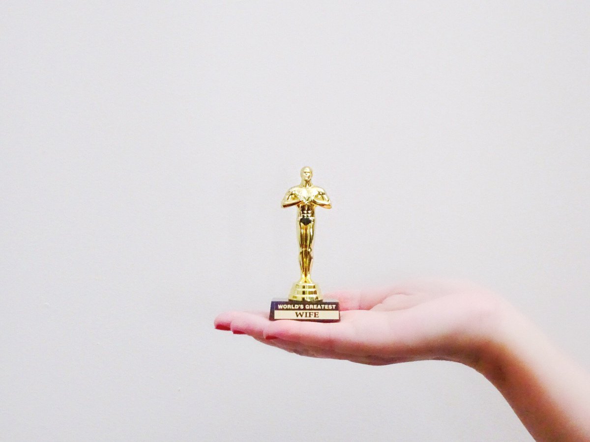 JGordonBramer's tweet photo. Here's my latest article, especially for writers, on Medium: https://t.co/1sRLzQVmnh #FakeAwards #FakeContests https://t.co/JYzaFcXS0r