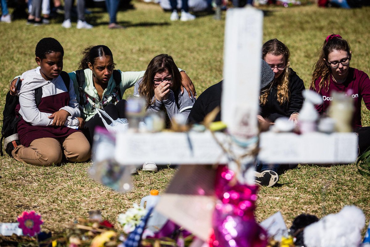 shewaslost's tweet photo. I am so PROUD to be apart of a generation WHO FIGHTS AND STANDS UP FOR CHANGE. Looking through these photos posted on the ny times of youth across the nation, instills HOPE in my heart that change will come. #EnoughIsEnough #NationalWalkoutDay https://t.co/tpATrmjhEr https://t.co/60GXZikWB7