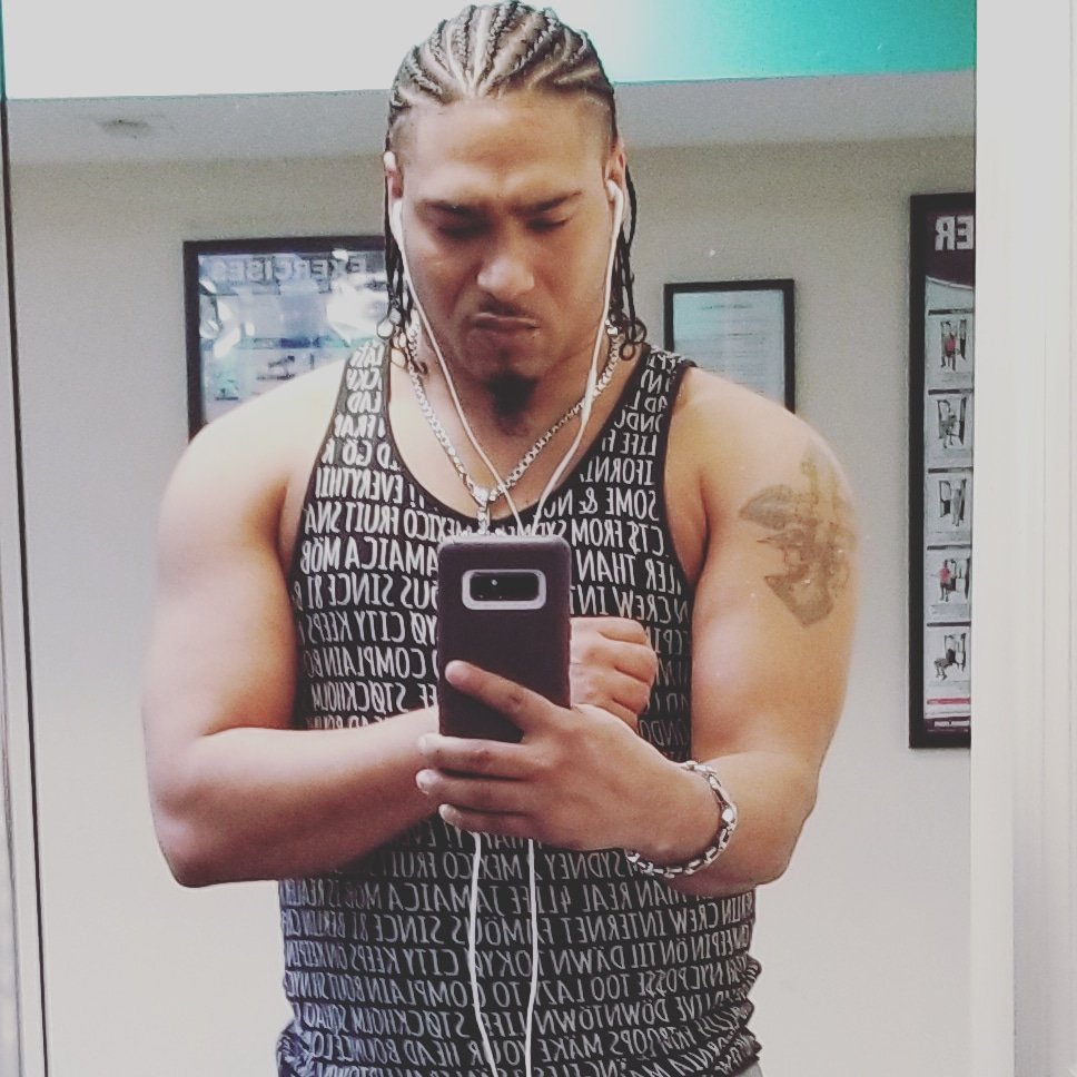 Lex44640542's tweet photo. 💪💪💪💪😋😎🤘 https://t.co/S8yOKBLc1L