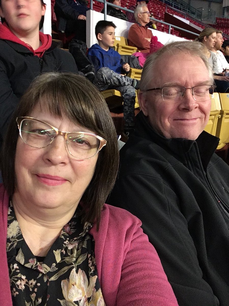 dreamflyer6's tweet image. #TitansofTech E R13 2 the cell phone