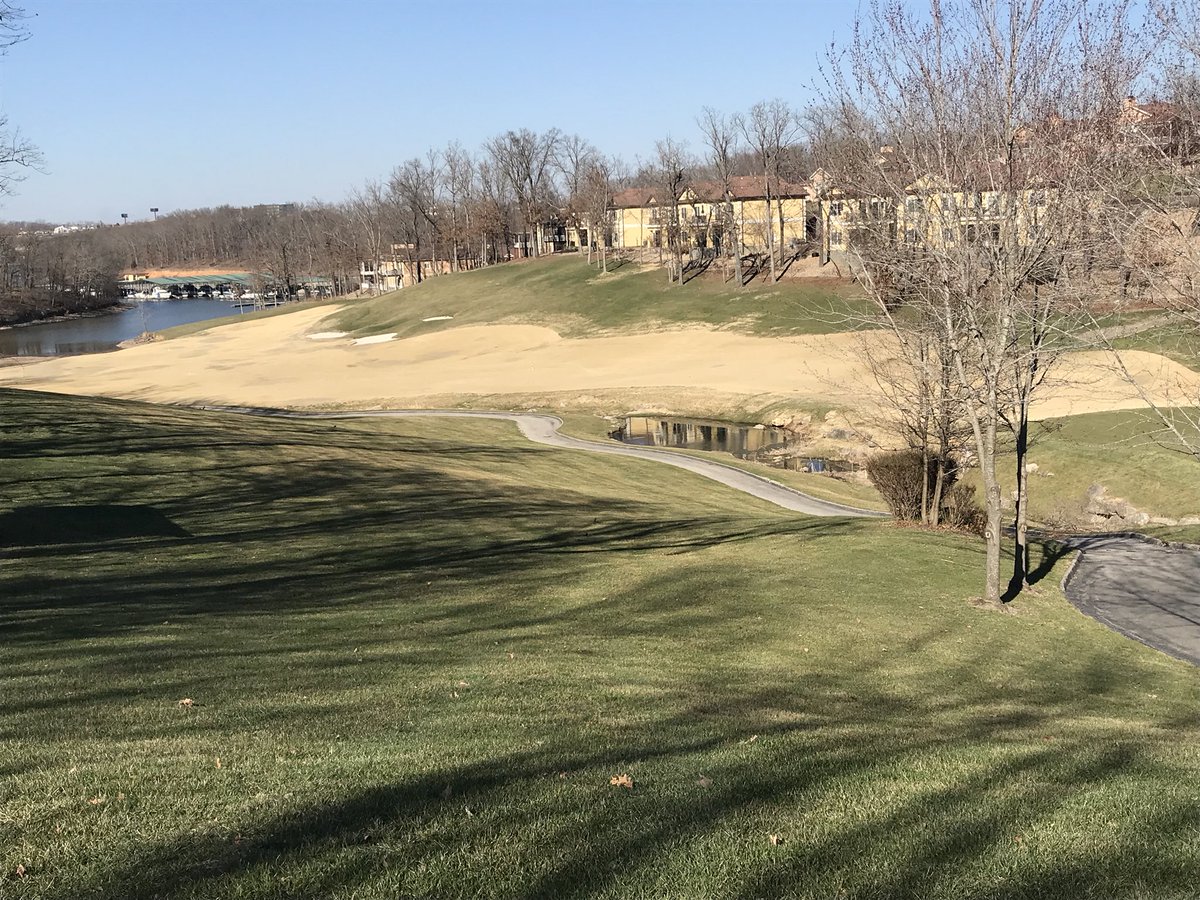 jeffrochegolf's tweet image. Solid start to a great week ahead!  Awesome golf course today @portocima!   @BUMensGolf  #sb2018