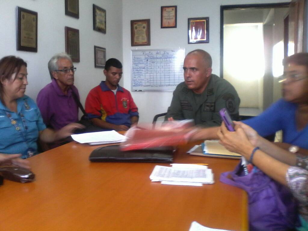 hazenstaub's tweet photo. Aquí está el comité SOCIO PRODUCTIVO de la @unefa_ve CARABOBO!! para producir alimentos para nuestro comedor!!! No podrán con la fuerza del amor patrio!!! Estamos luchando para vencer y venceremos!!! https://t.co/VwndeWGHHJ