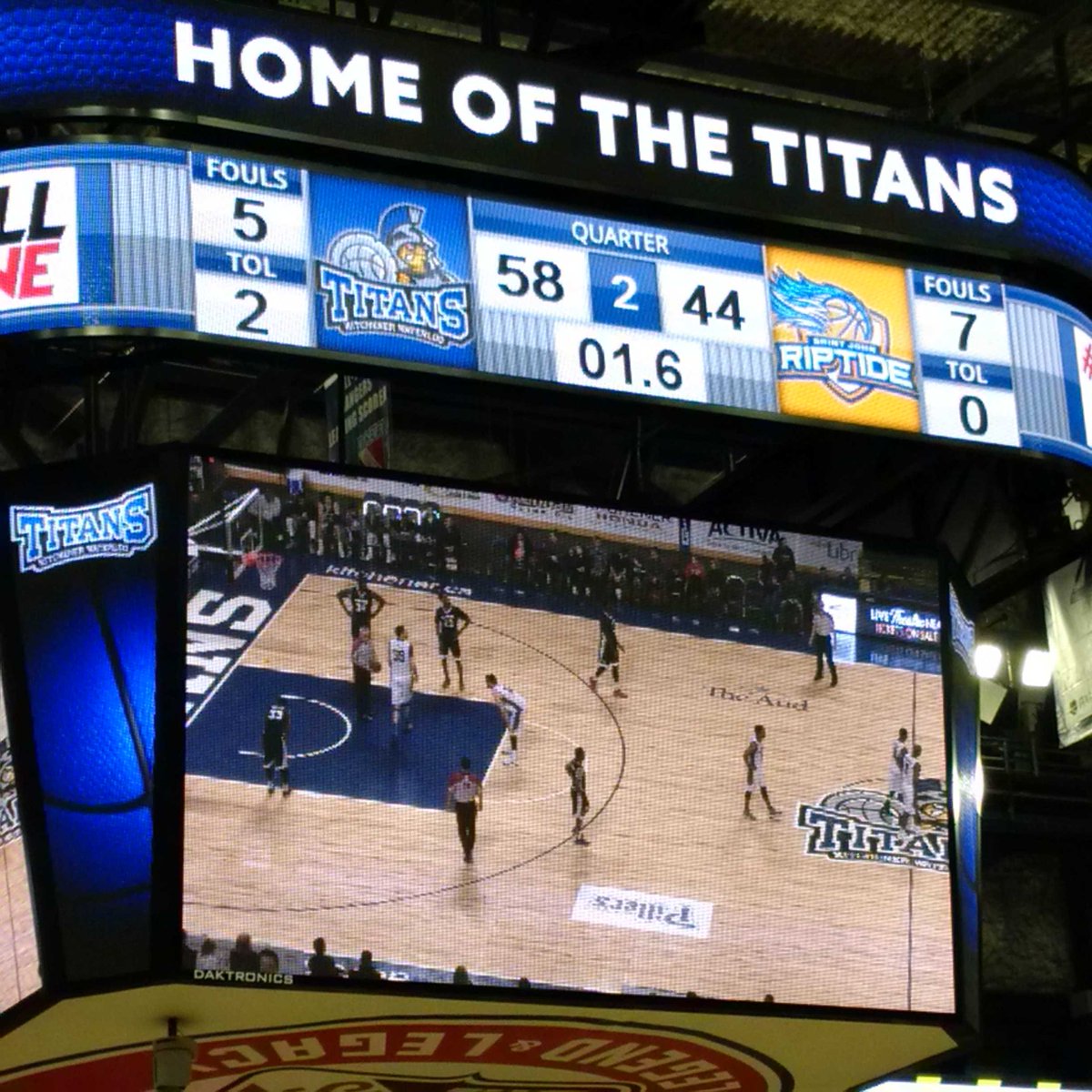 mariamin59's tweet image. @kw_titans R hot tonight. Half time score 60-44. #WeAreTitans #TitansofTech choose me E8 for Shopify #PiDay