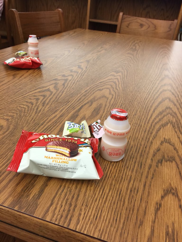 BHSIntNatClub's tweet image. South Korea presentation today and a little snack