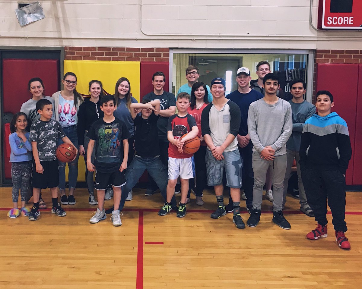 NWUGreekLife's tweet photo. Thank you all for your participation in the Greek Week Service Events! We had representation from all 6 chapters at both events which is AMAZING! Keep spreading Greek unity and changing the world!! 💪🌏 https://t.co/7nDcDDnwBu