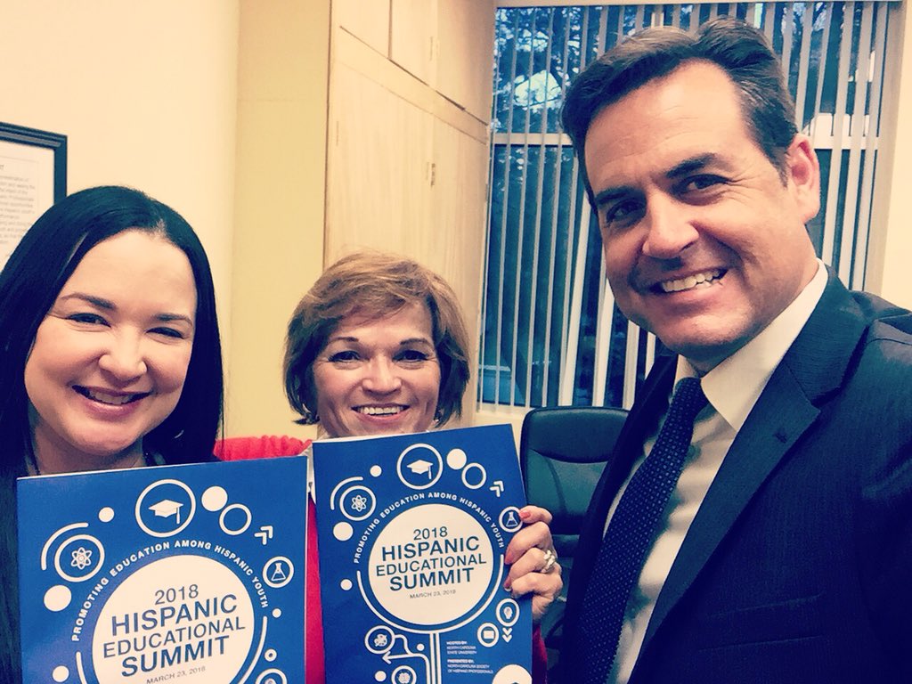 neyruquin's tweet photo. Having a great time with our Summit 2018 MCs Yasmin Wurts Metivier &amp; @bryanmimsWRAL ! We’re ready for 650 students/33Counties!!! #sneakpeek at our program!!!! Promote Latino Education...Shape the Future! #NCSHPSummit #tufuturoesahora https://t.co/7eoKrhJLWT