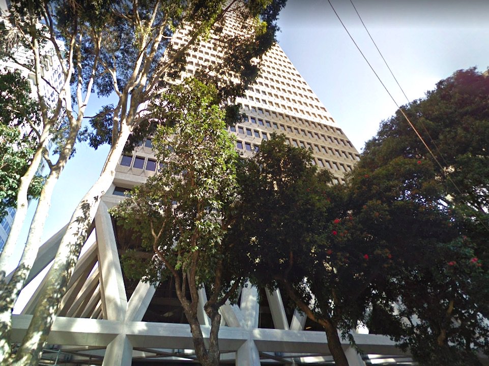 HL_FiDi's tweet photo. Public Works Rejects Request To Remove Trees At Transamerica Pyramid https://t.co/h4IKhrTolF by @NFalstreau https://t.co/f57RiKQlNG