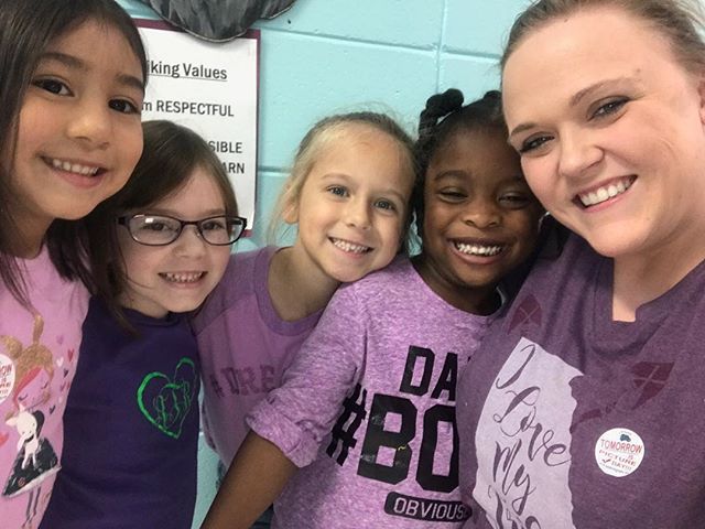 LakeParkElem's tweet photo. We wore PURPLE today because South Georgia loves Moody! @onelowndes #purpleupformilitary #learningatlpe https://t.co/trG475pcZy